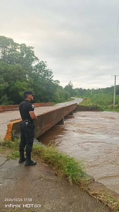 Alerta en Misiones por las inundaciones: 14 pasos fronterizos cerrados y 154 evacuados