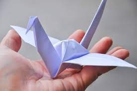 El municipio de Chimbas invita a los vecinos a realizar y llevar el Origami por la Paz en el dia de San Cayetano.