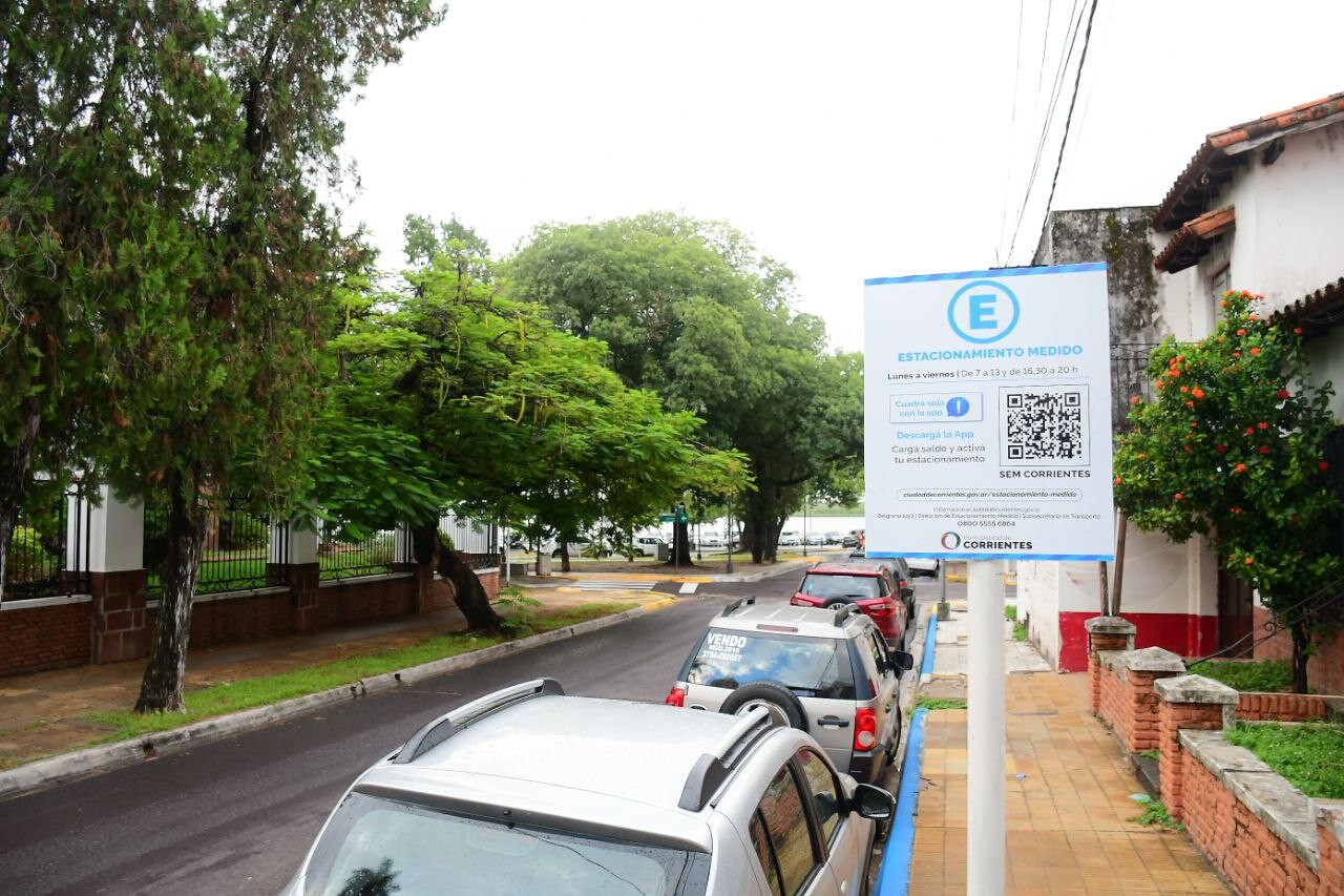 ARRANCÓ EL ESTACIONAMIENTO MEDIDO EN EL  MICROCENTRO. SÓLO PAGO CON BILLETERAS VIRTUALES