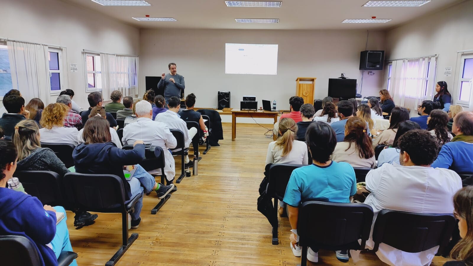 Esquel: Provincia capacitó a más de 300 agentes sanitarios para la implementación de la Historia de Salud Integrada