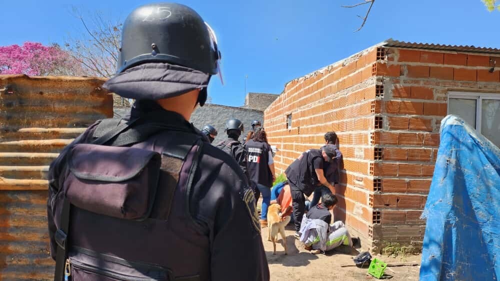 in1758739985605.jpeg Una adolescente fue secuestrada y obligada a prostituirse: tres detenidos