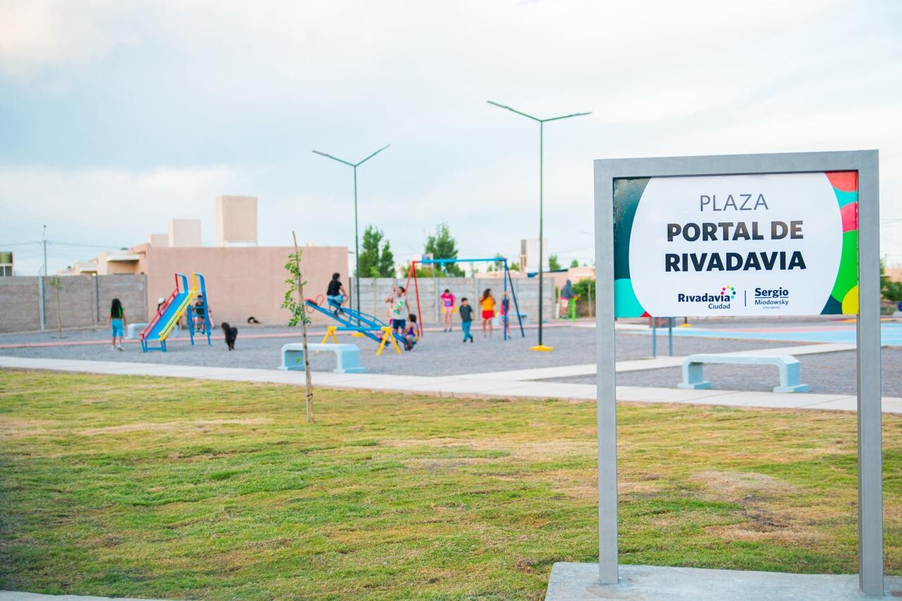 inauguracion-plaza-portal-rivadavia-diciembre-3.jpeg inauguracion-plaza-portal-rivadavia-diciembre-3.jpeg