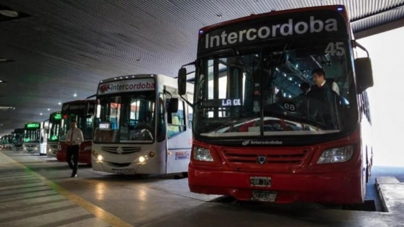 Desde el 17 de mayo de 2025, rige un nuevo aumento del 5,46% en las tarifas de los colectivos interurbanos