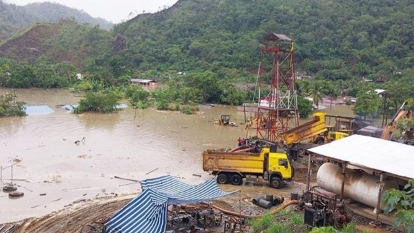 En Bolivia, la Gobernación de La Paz informó que cuatro municipios se han declarado en estado de desastre y uno en emergencia debido a los efectos de las primeras lluvias.