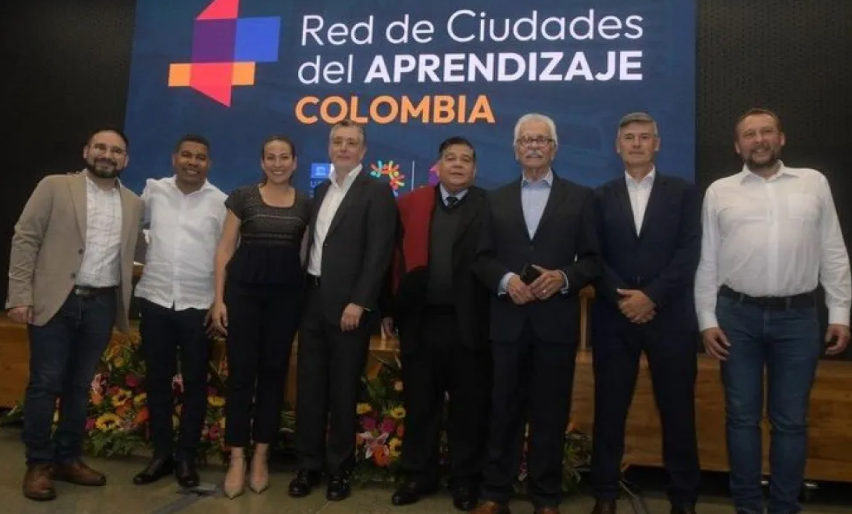 Ishii en Colombia: recibió apoyo por el sistema educativo paceño