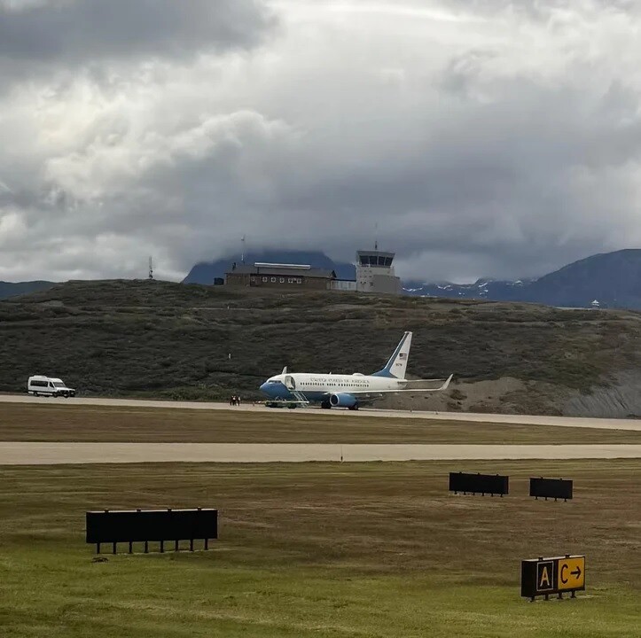 j.jpg Tensión en Ushuaia: un avión estadounidense aterrizó en la capital fueguina, tras la intervención del puerto