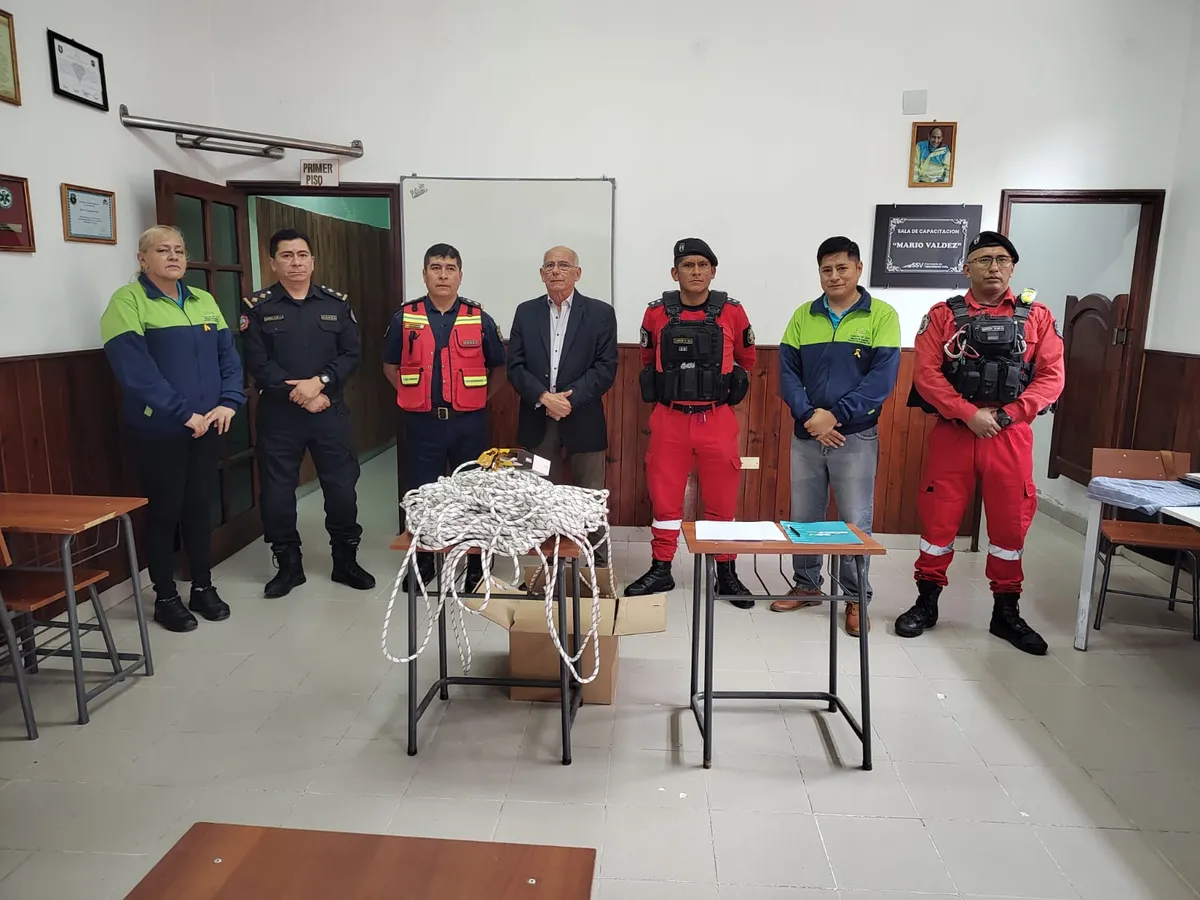 Entregaron equipos a Bomberos de Jujuy
