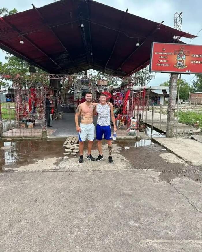 jugador.png El nuevo novio de Angela Leiva y compañero de Messi estuvo en el Gaucho Gil