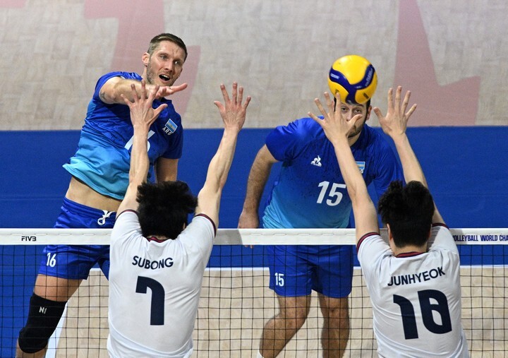 Argentina superó a Corea en el Mundial y quedó cerca de octavos de final