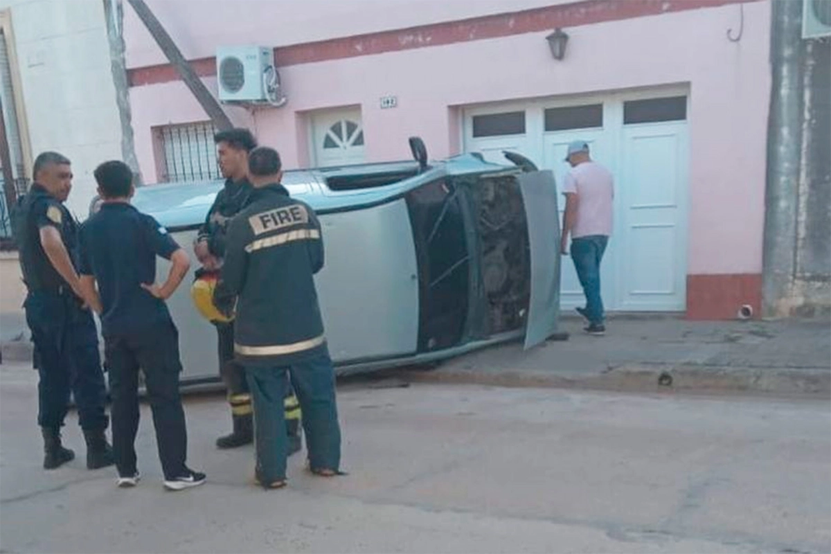 Un hombre murió al sufrir un paro cardíaco mientras conducía