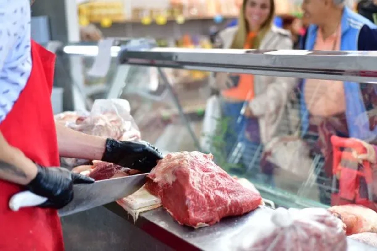 Carne vacuna: crisis y alerta en los frigoríficos en Santa Fe
