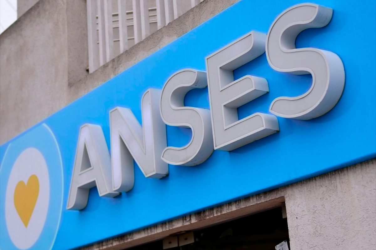 l_o_1722853469_59890.webp Jubilaciones, AUH y otros beneficios de Anses subirán en octubre: los nuevos montos