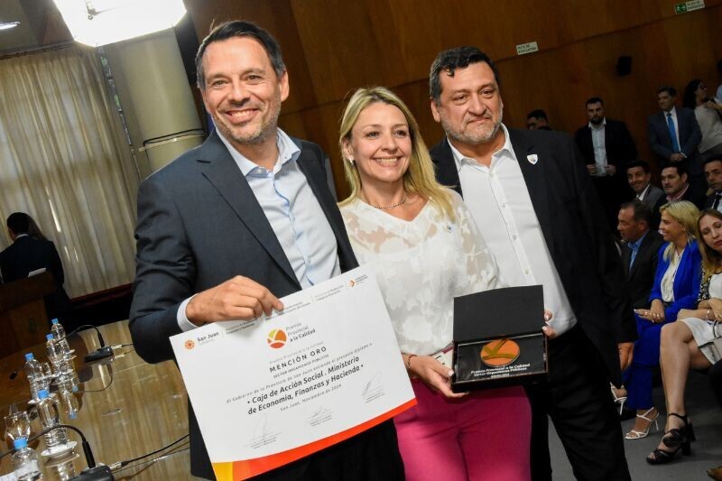 La Caja de Acción Social (CAS) ha sido distinguida con la Mención de Oro en el sector de organismos públicos en la edición 2024 del Premio Provincial a la Calidad.