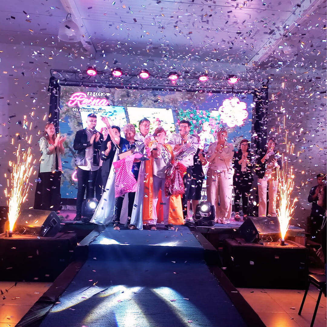 El municipio de 9 de Julio celebro una emocionante gala en la Casa de la Cultura para la elección de la Reina del Adulto Mayor.