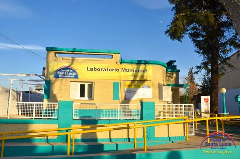 El municipio de Santa Lucia invita a sus vecinas a recibir la vacunación para embarazadas y también  completar su calendario.