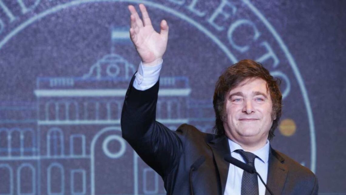 ENCUESTA NACIONAL: LA LIBERTAD AVANZA Y EL PERONISMO PROTAGONIZAN UN EMPATE TÉCNICO