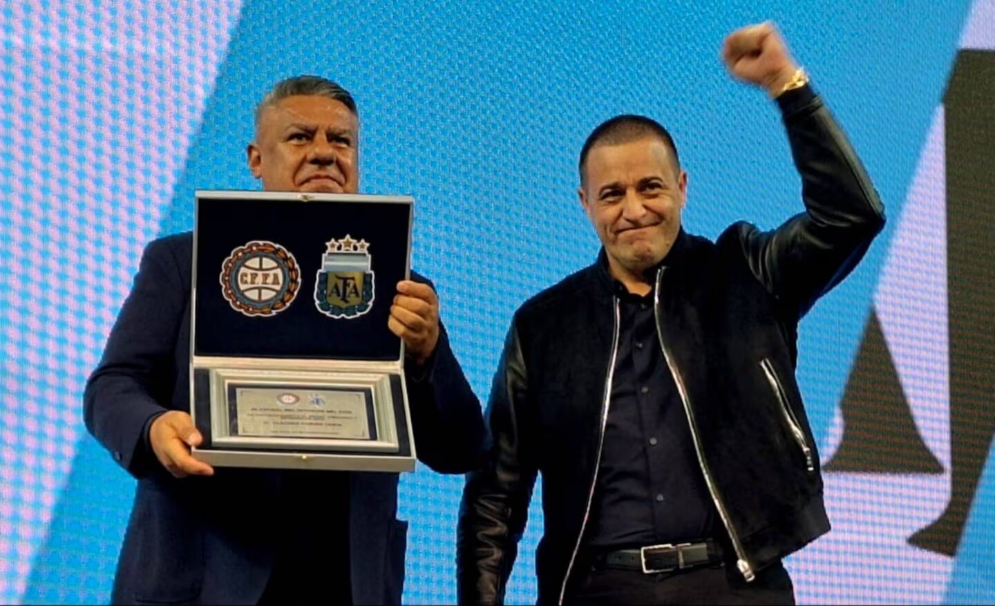 l.jpg Imputaron a Chiqui Tapia y a Toviggino por retención ilegal de mil millones de aportes jubilatorios de AFA