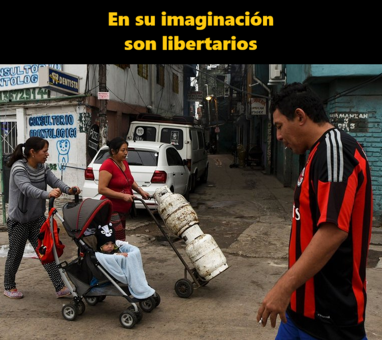 Ridículo: “Homo Absurdus: se proclama libertario y depende de la asistencia pública