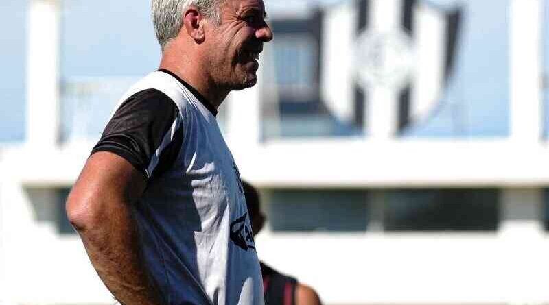 “Queremos jugadores con ganas de vestir la camiseta y competir”