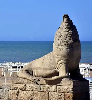 NACIONALES | El turismo y el consumo en la costa atlántica por el piso durante el feriado largo
