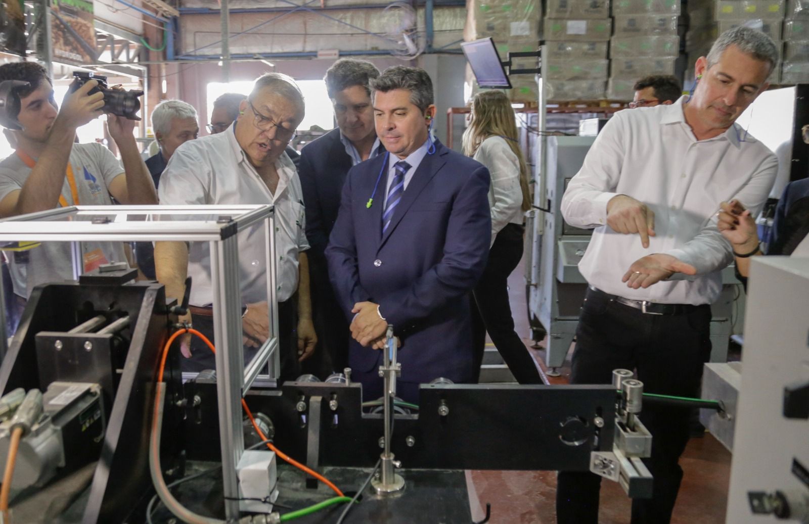 Nueva línea de producción de Rivulis Argentina con la presencia del gobernador Marcelo Orrego