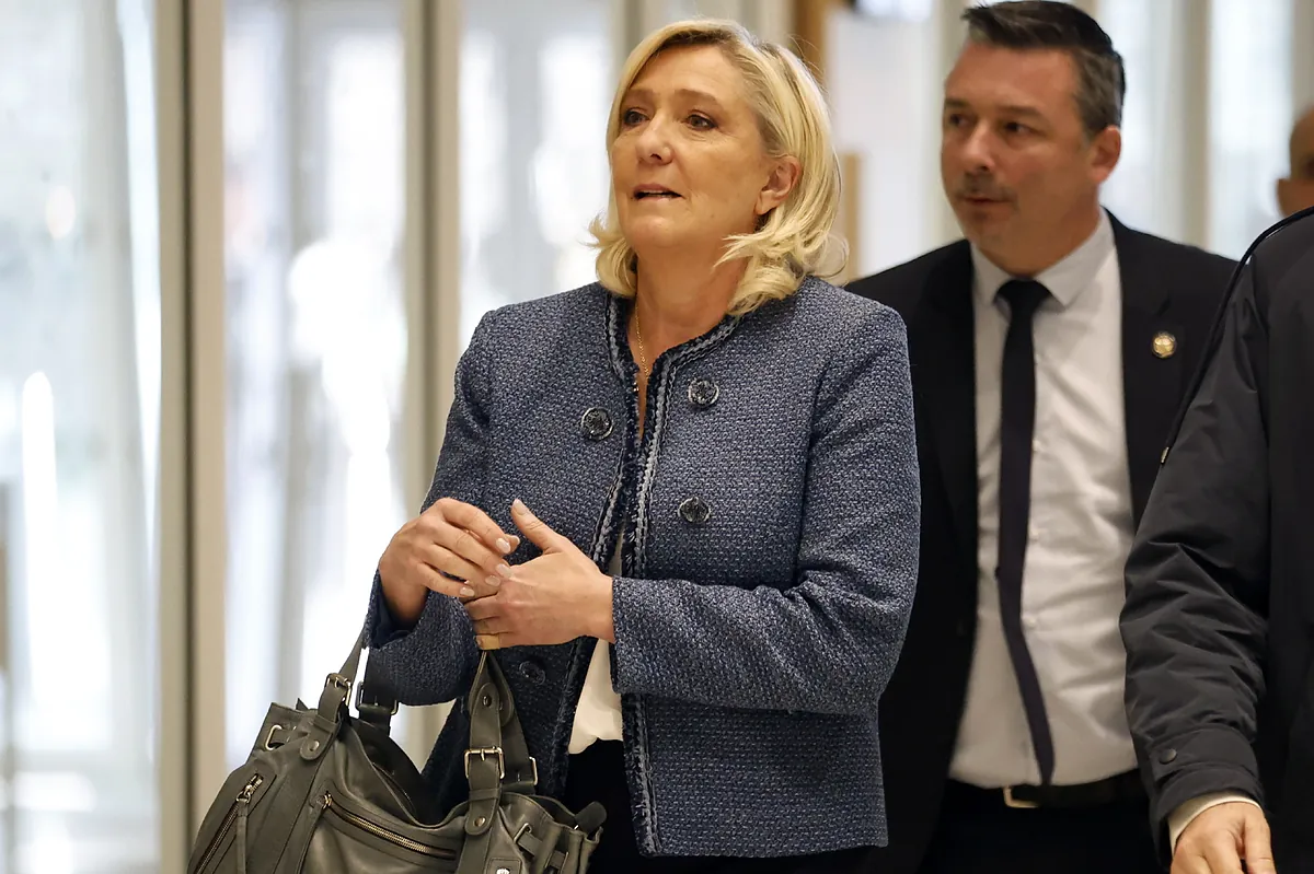 La líder de la extrema derecha francesa, Marine Le Pen, ha sido condenada por malversación de fondos europeos