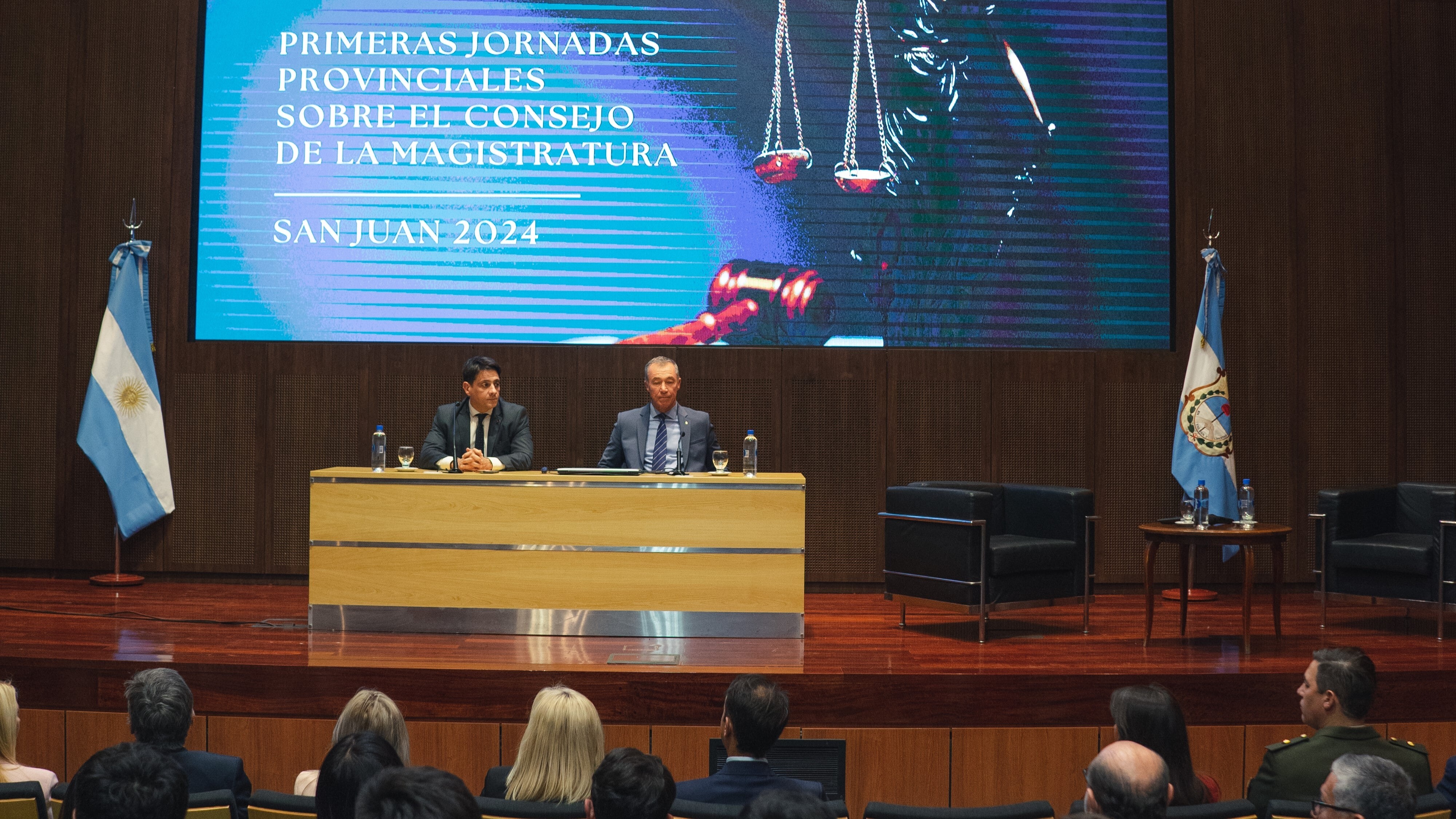 En el Auditorio Emar Acosta del Edificio Anexo de la Cámara de Diputados de San Juan, se llevó adelante las Primeras Jornadas Provinciales sobre el Consejo de la Magistratura