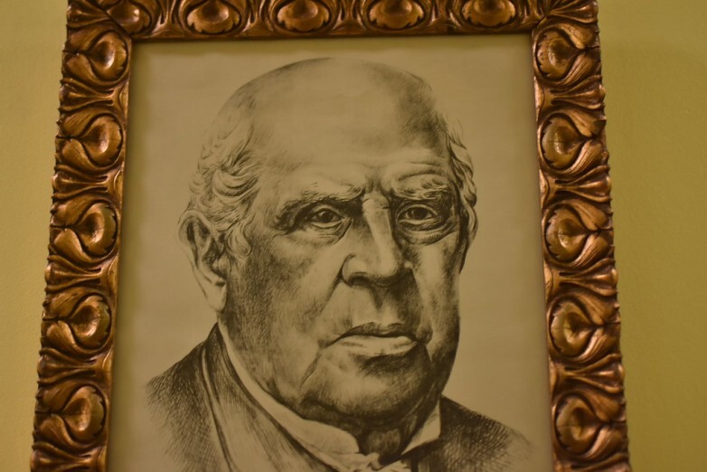 Con motivo de conmemorarse el aniversario del fallecimiento de Domingo Faustino Sarmiento (136 años), el Archivo General de la Provincia presenta un relevamiento del material en custodia del prócer sanjuanino.