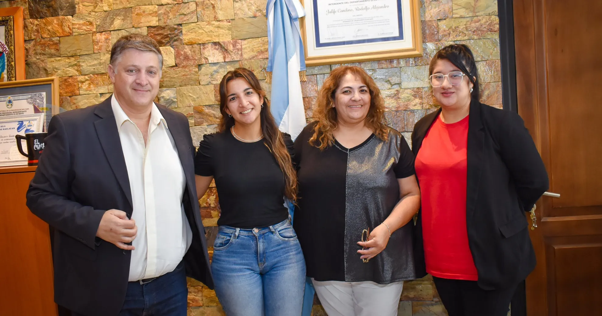 La Municipalidad de 25 de Mayo  relanzara un programa municipal para el beneficio de los estudiantes del departamento.