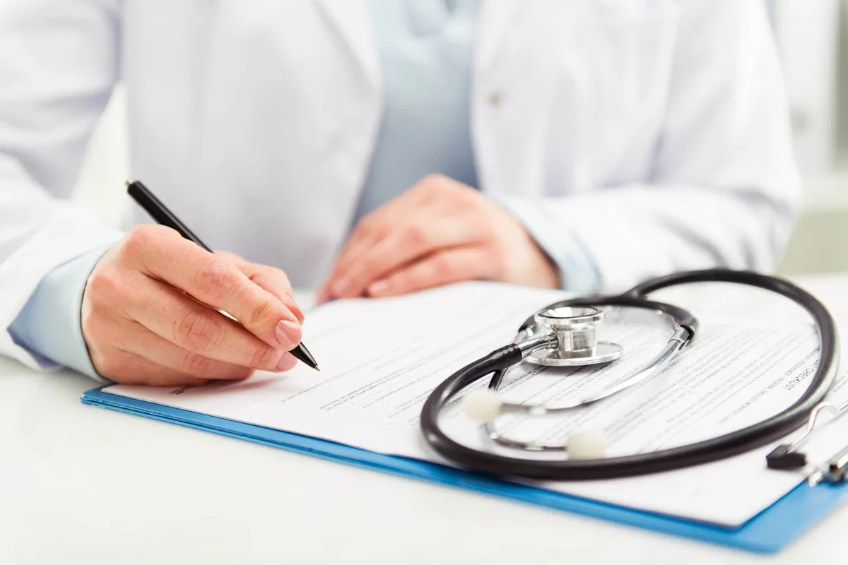 El Gobierno nacional oficializó la baja de 13 empresas de medicina prepaga