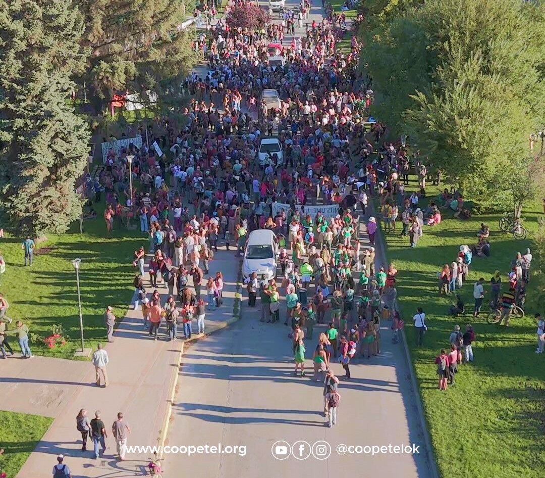 En El Bolsón Coopetel conmemoró el 24 de marzo con una transmisión por TV
