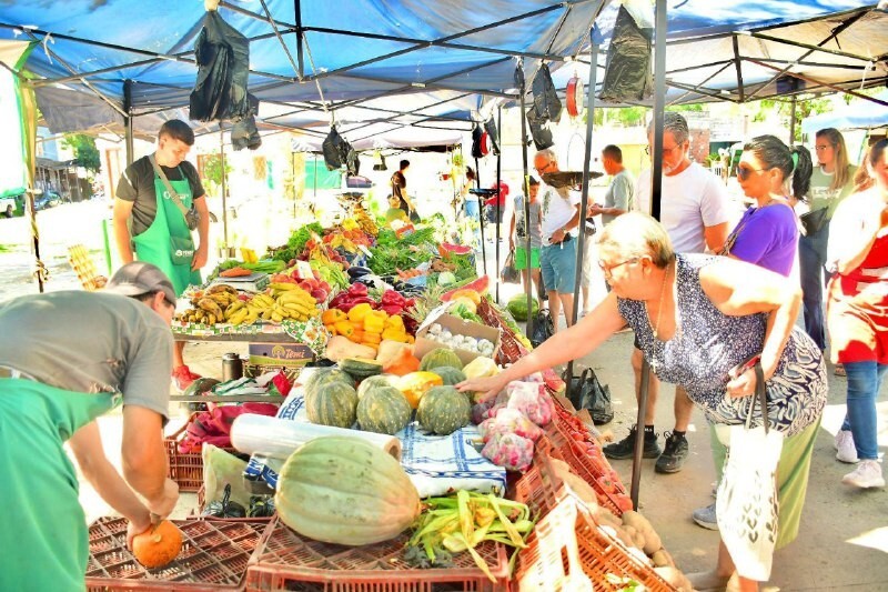 mercados.jpg mercados.jpg