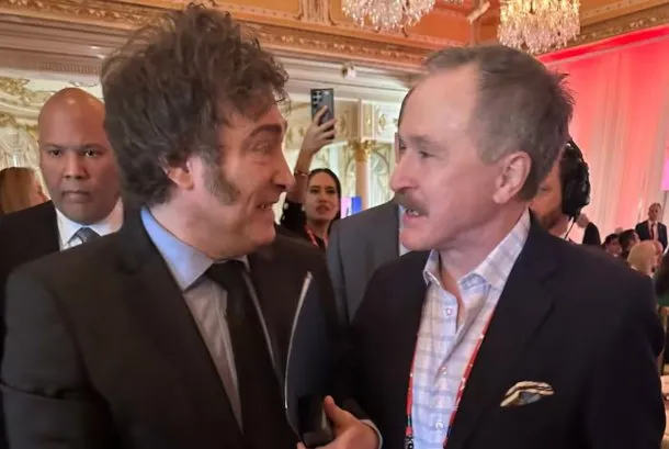 milei-peter-lamelas.webp El posteo de Peter Lamelas en medio de la presión cambiaria: «Pronto tendremos grandes noticias»