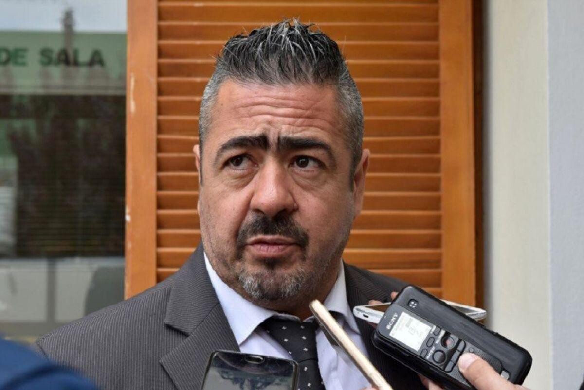 ministro Iturrioz.jpg Iturrioz tras la investigación a un agente por tráfico de drogas: «La Policía se autodepura, pero hay un sector de la Justicia que no acompaña»