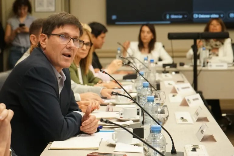 Goity adelantó que iniciarán las paritarias en febrero y sostendrán los salarios