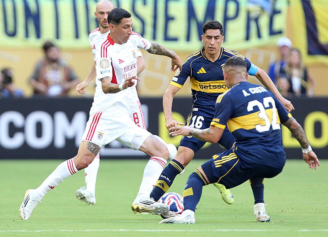 mm.jpeg A Boca se le escapó el triunfo en el final y empató 2-2 con Benfica