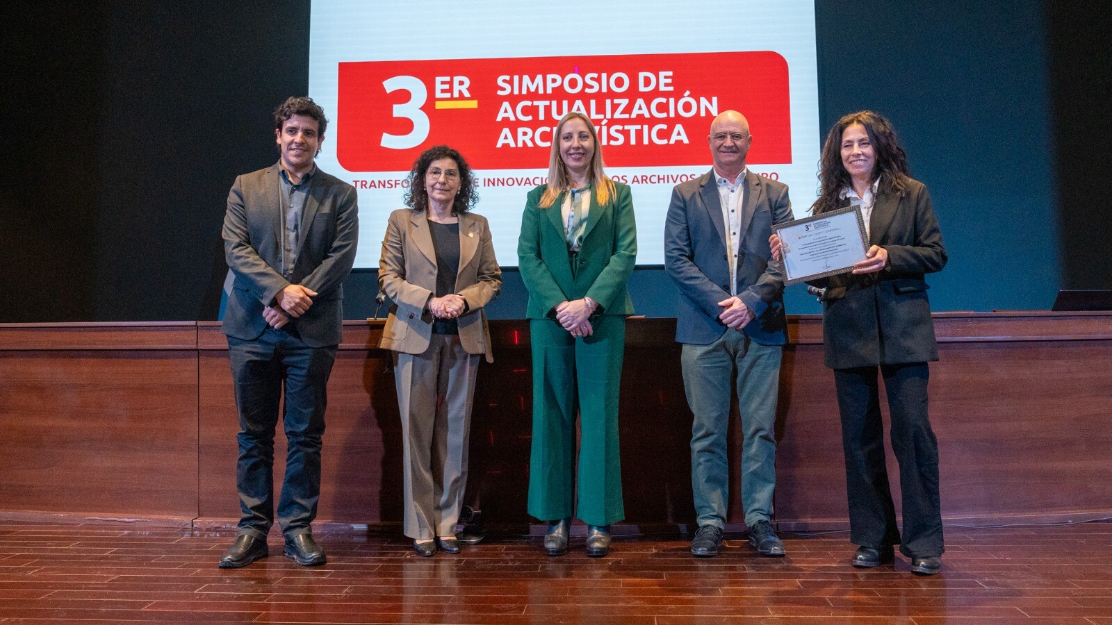 modernización de los archivos-2.jpeg