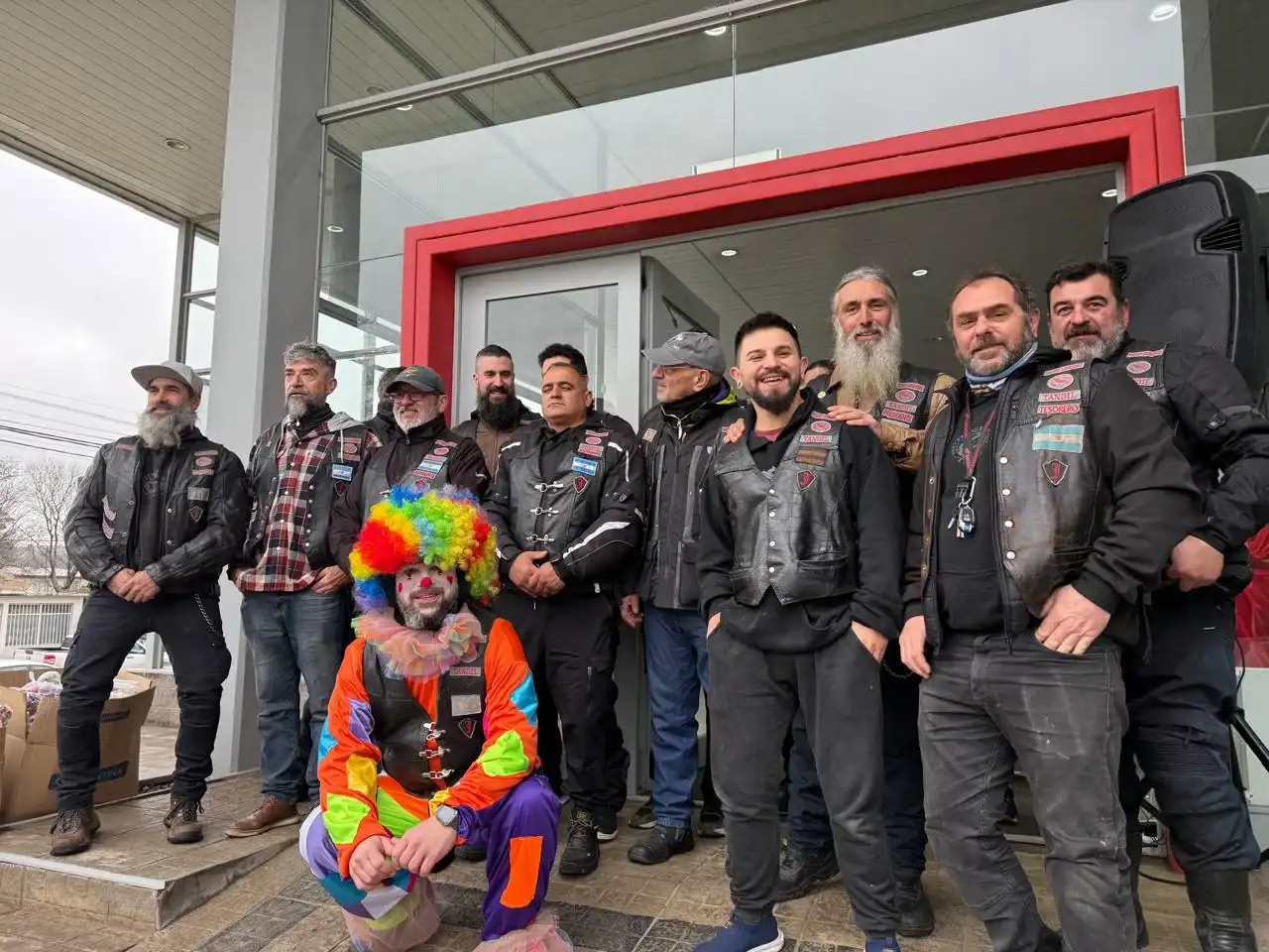 Moto Sierras Tandil volvió a recorrer la ciudad para llevar alegría a los chicos