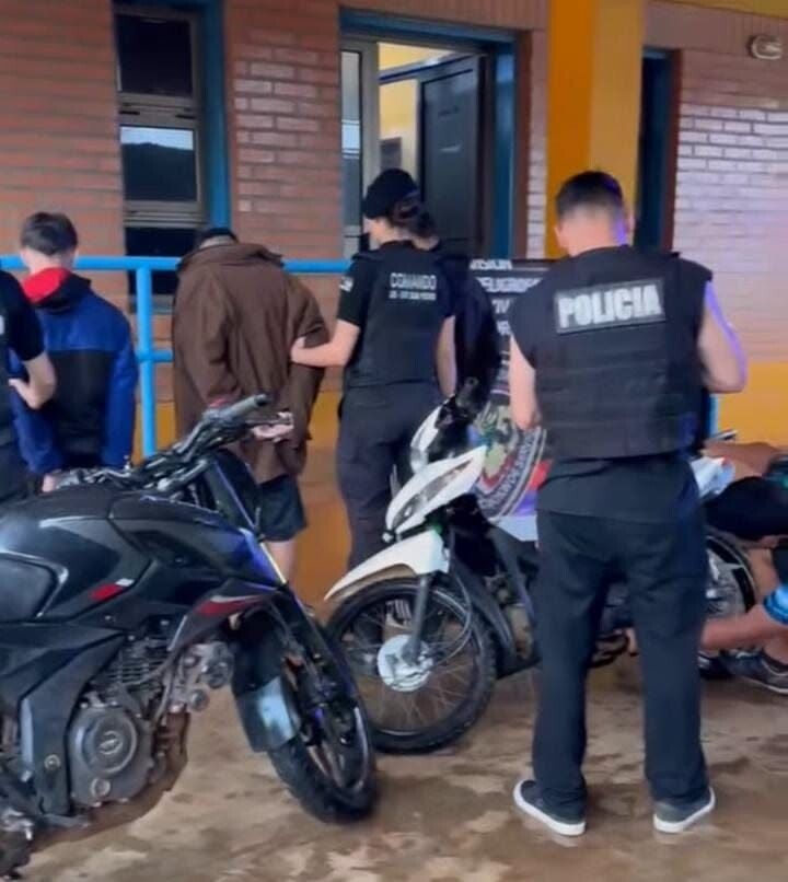 SAN PEDRO TRES JÓVENES DETENIDOS CON DOS MOTOS ROBADAS EN BUENOS AIRES