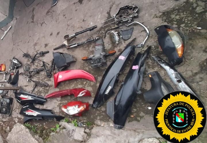 motos.jpg Durante un allanamiento en una causa por robo se secuestraron numerosos repuestos de motos
