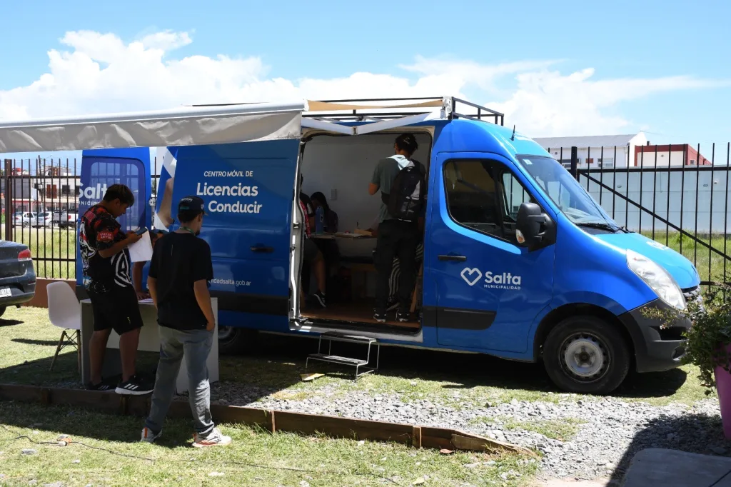 movil-de-licencias-de-conducir-1-1024x682.webp El Móvil de Licencias atenderá esta semana en distintos puntos de la ciudad