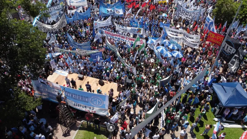 movilizacion.webp Corrientes: CGT, CTA y organizaciones sociales se movilizan contra la Reforma Laboral de Milei