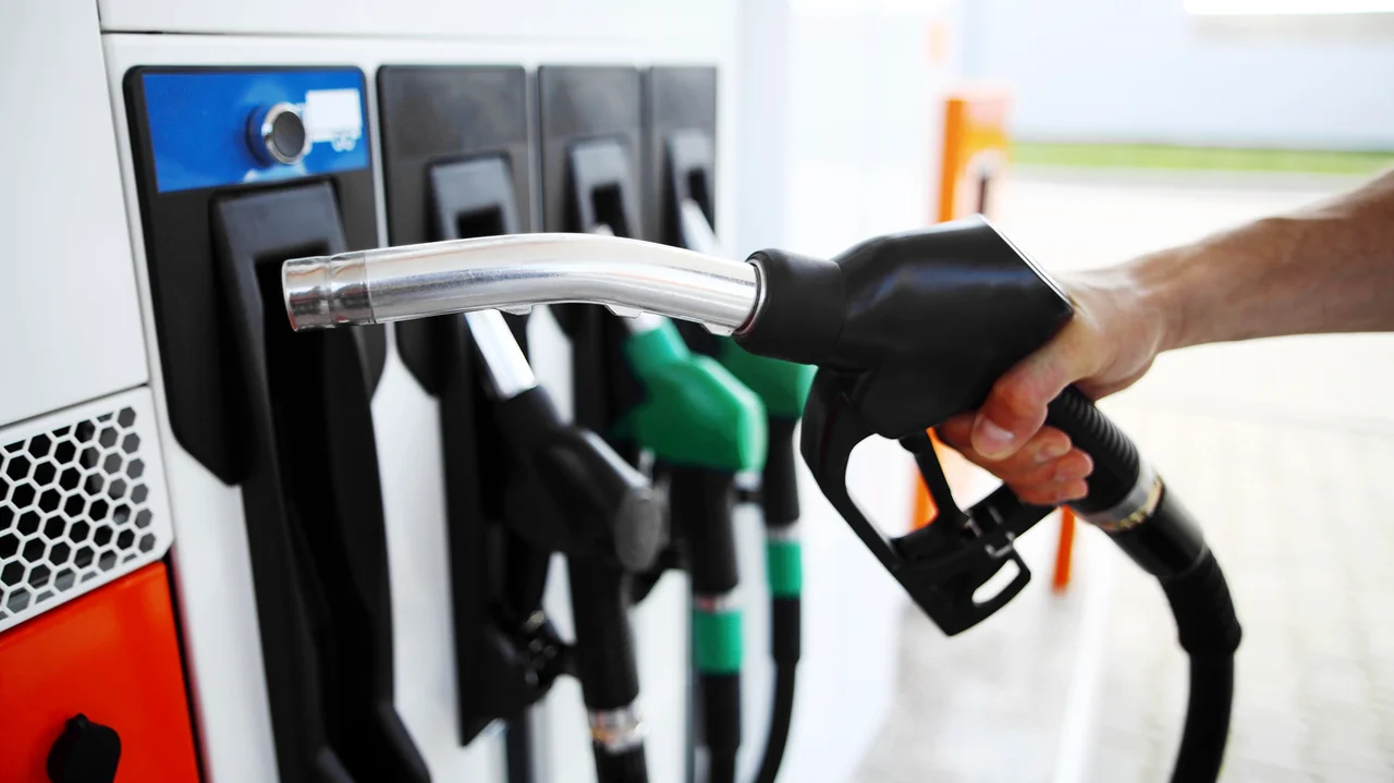 multimedia.normal.847727a135865481.TmFmdGFfbm9ybWFsLndlYnA=.webp Aumento de los combustibles: cuánto pasó a costar la nafta y el gasoil desde este domingo