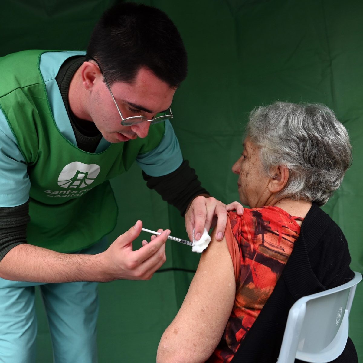 Municipalidad realiza una campaña de vacunación contra la gripe y la neumonía
