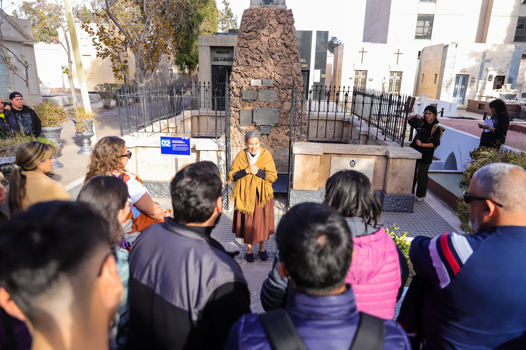 En un recorrido histórico por el Cementerio de la Ciudad  vuelve el Necroturismo Teatralizado