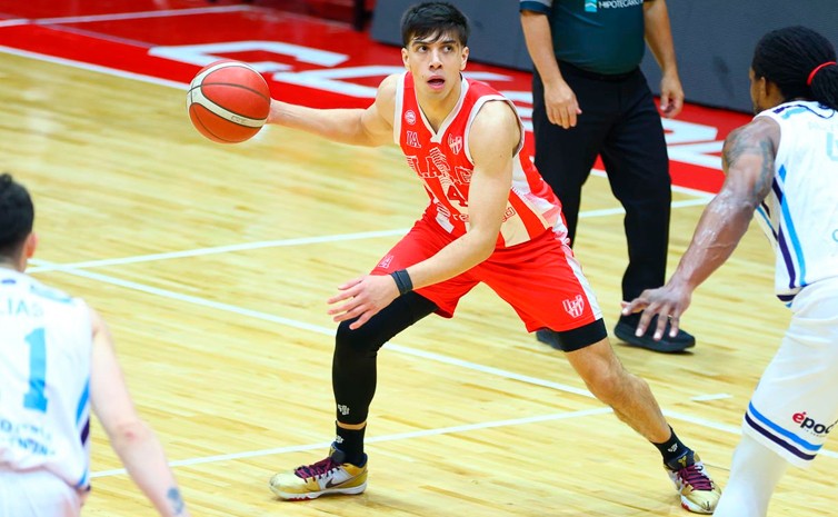 Insituto se adelantó en la semi ante Regatas en ajustado partido