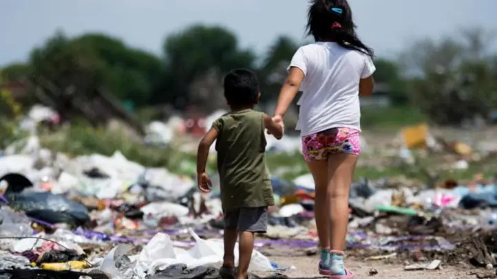 nenes-pobres.jpg.webp Pobreza infantil: más del 50% de los niños argentinos son pobres