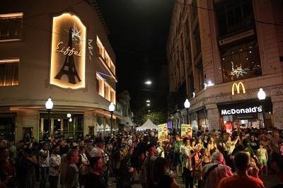 noche peatonal 02.jpg