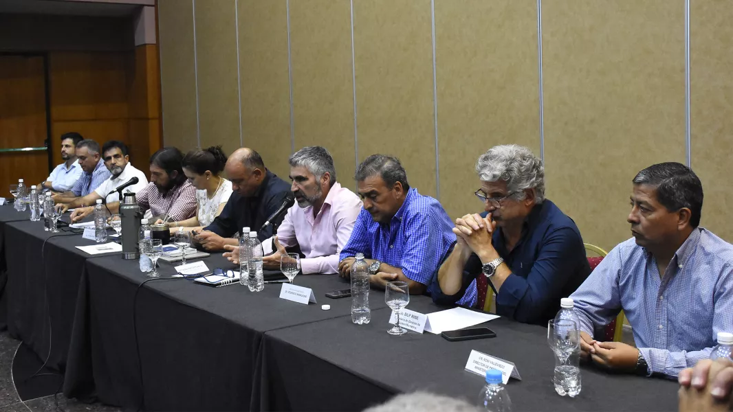 nueva-reunion-con-los-gremios-de-la-administracion-publica-provincial.webp Gremios rechazaron la oferta salarial del Gobierno y esperan una nueva propuesta