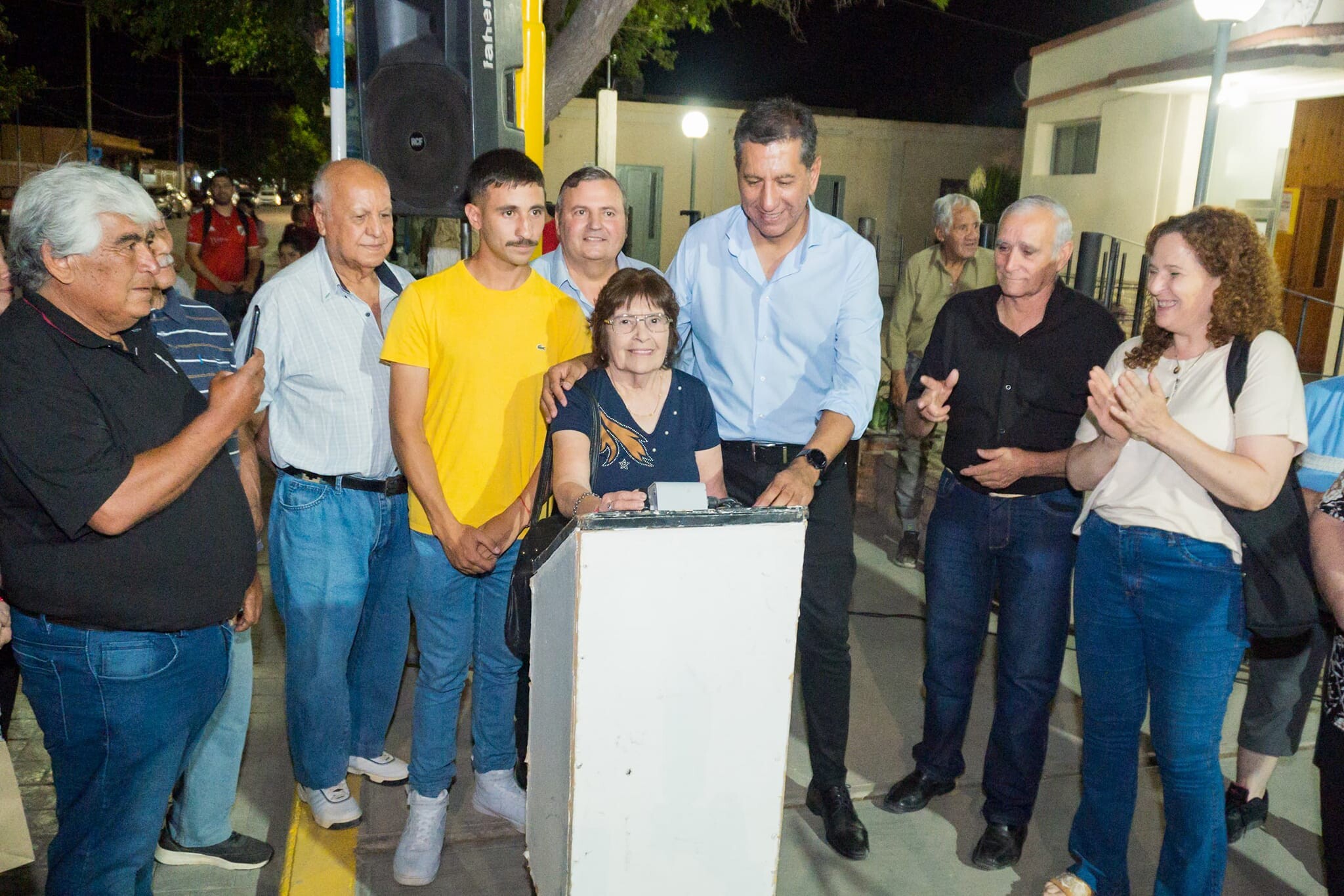 El intendente de Pocito, Fabian Aballay, encabezó la inauguración de numerosas obras en el Paseo La Rinconada, el tercer centro comercial en importancia con el que cuenta el departamento.